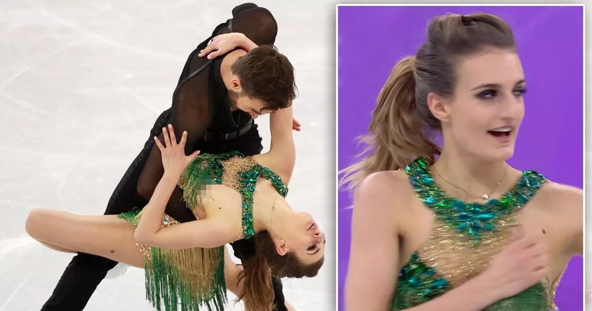 chris stobbs recommends Figure Skater Nipple Slip