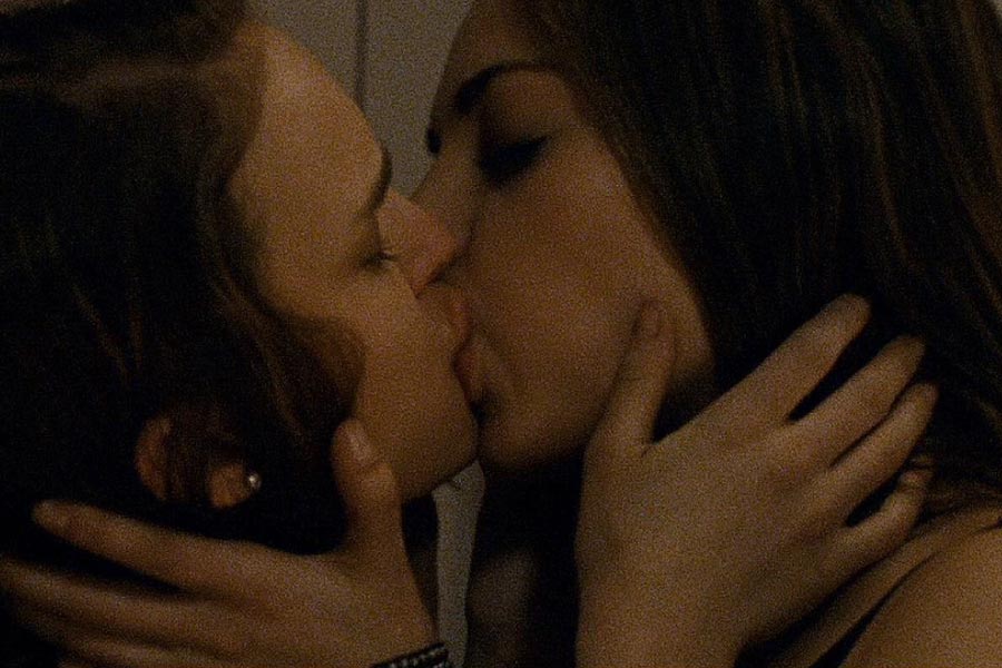 cheryl angeles recommends Hot Movie Lesbian Scenes