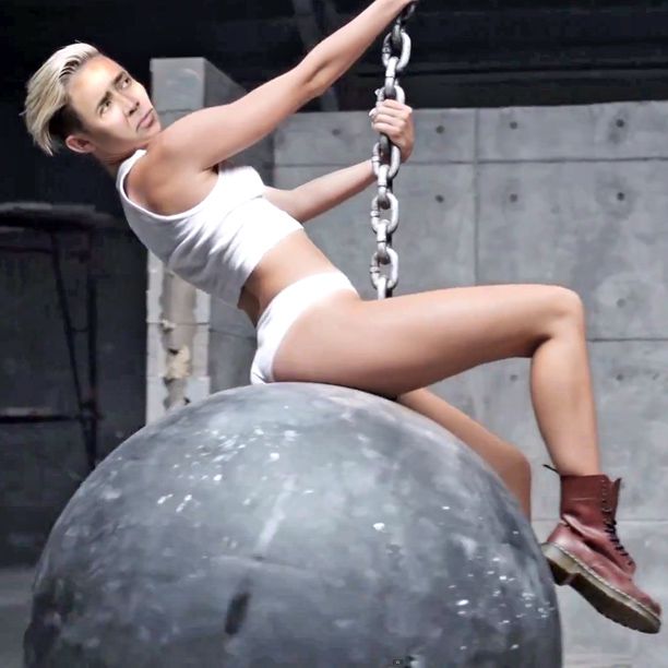 brandy whiteman recommends Miley Cyrus Naked On Wrecking Ball