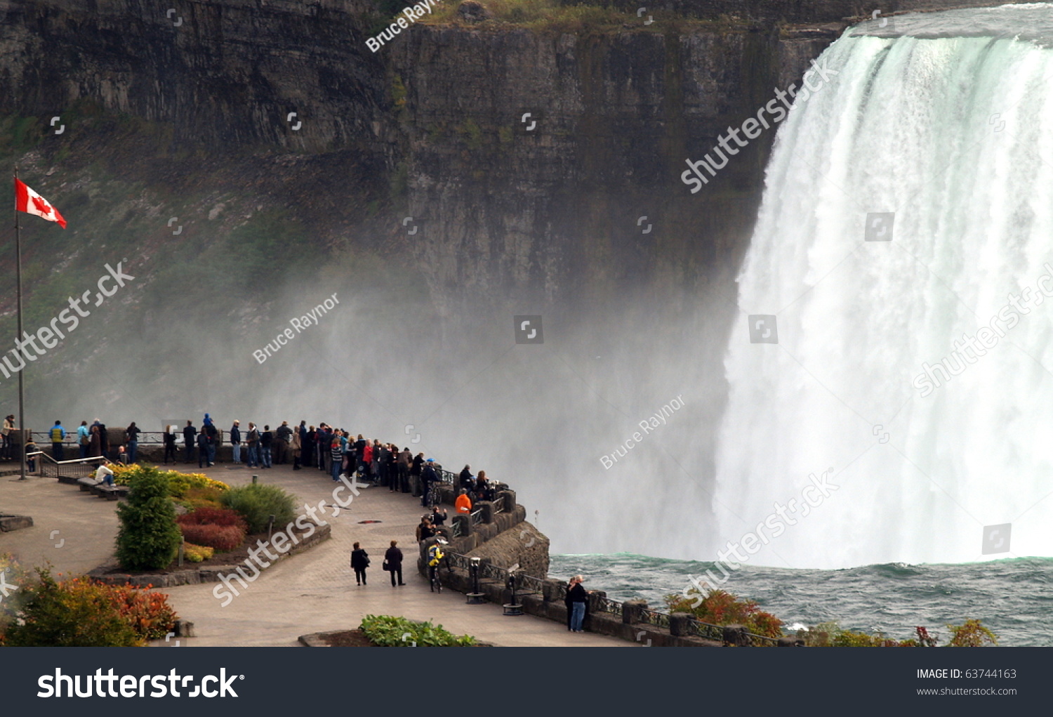 alan brubaker recommends niagara falls canada backpage pic