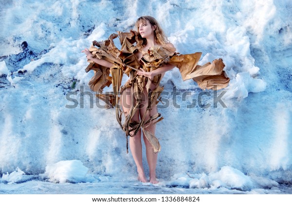 nude woman in snow