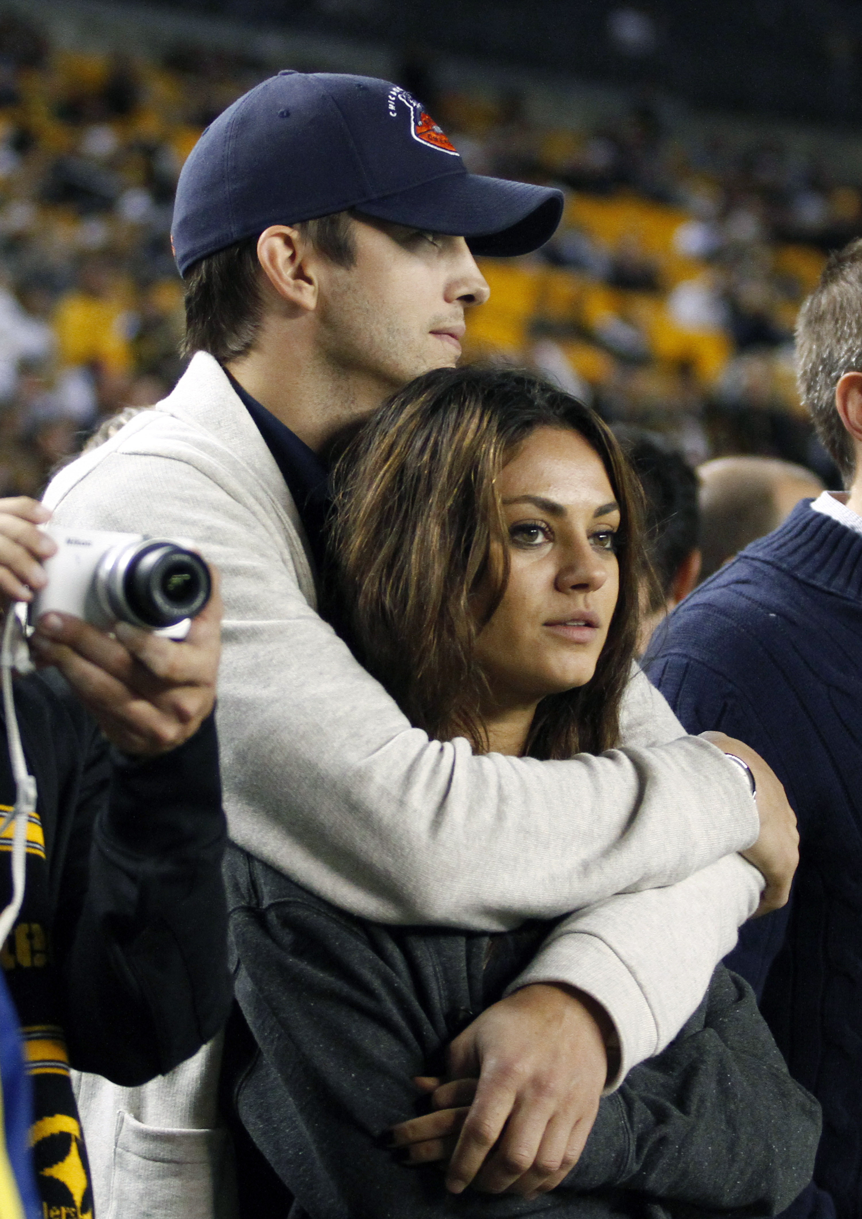 aaron snelling share mila kunis leaks photos