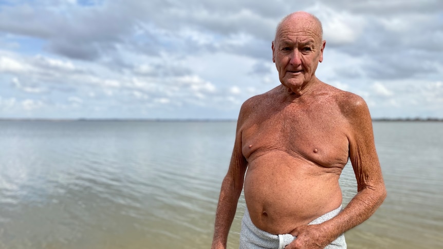 Nude Beach Old Man lady barbara