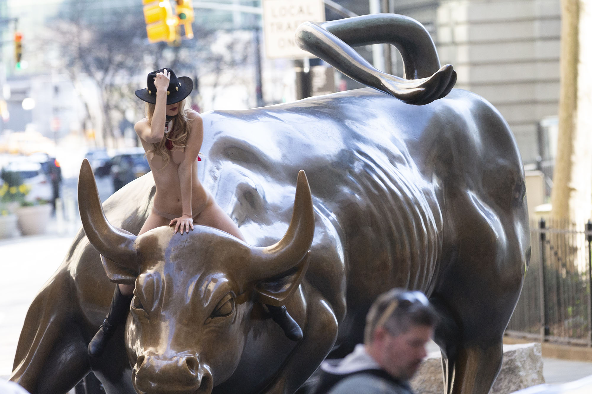 amelia padilla add naked woman on bull photo