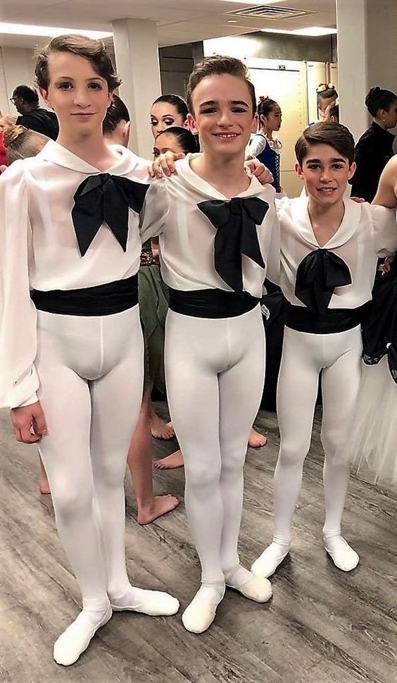 ballet guys in tights