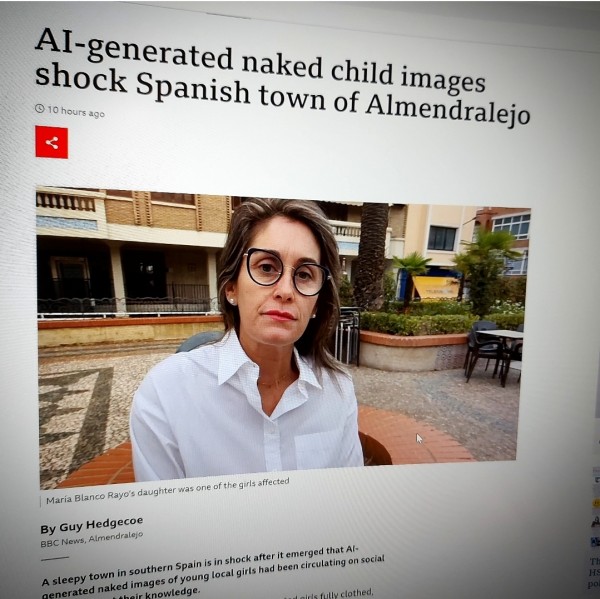 amy kouri recommends Naked News In Spanish