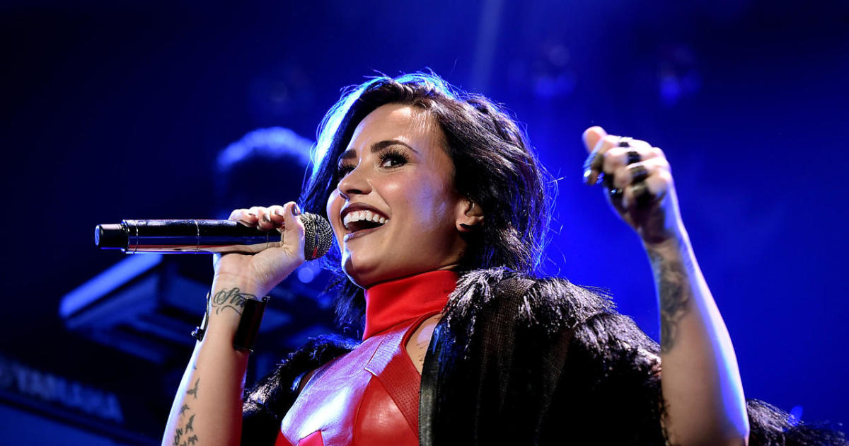 curtis reel recommends demi lovato nude selfie pic