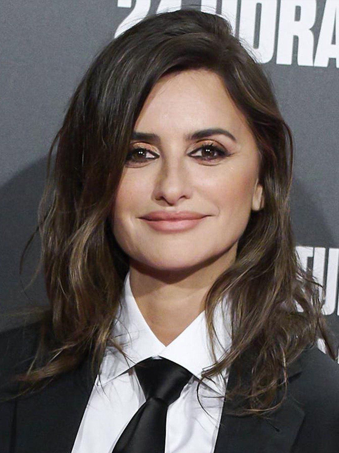 cameron tye add penelope cruz full frontal photo