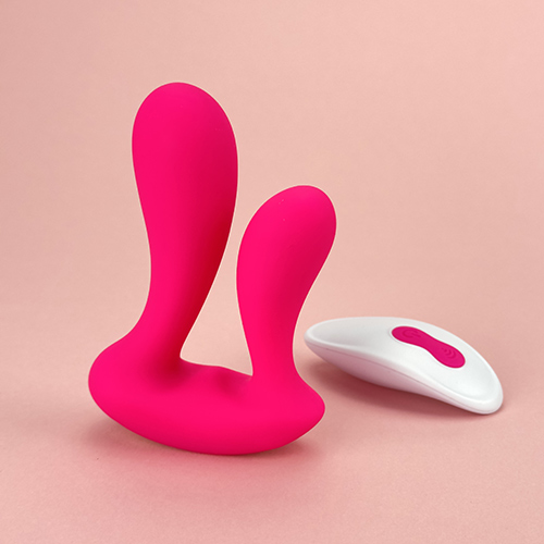 brian hower recommends dual penetration sex toy pic