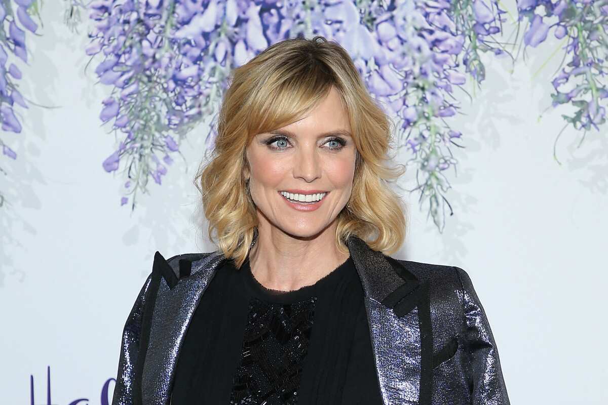 aleisha jackson recommends courtney thorne smith naked pic