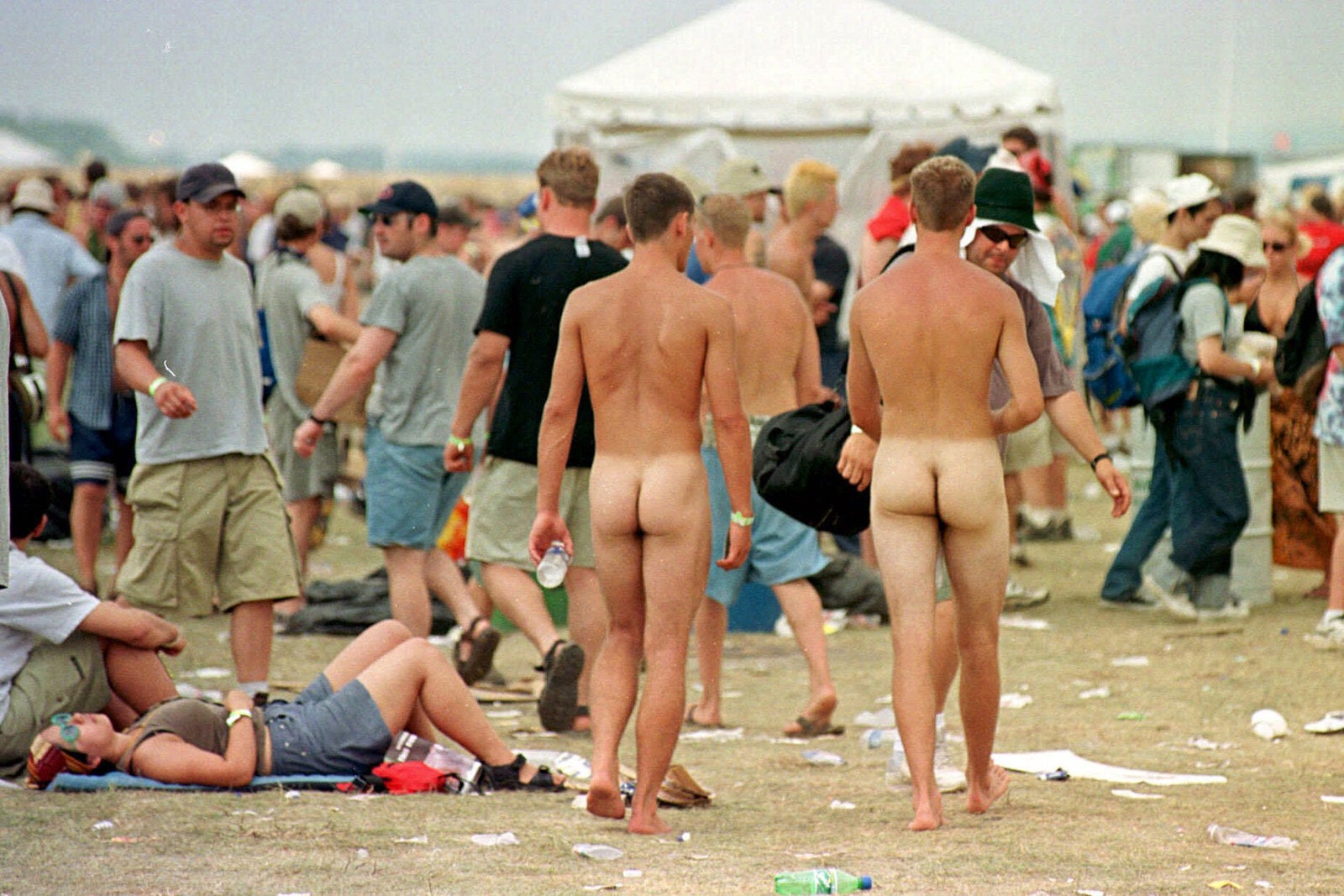 Topless At Woodstock ebony lesbains