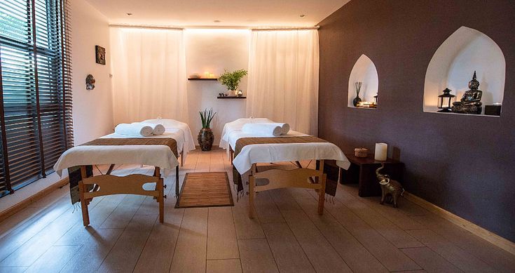 anthony coletta recommends Www Massage Room Com