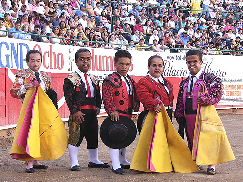 albert pisani share videos de enanitos toreros photos