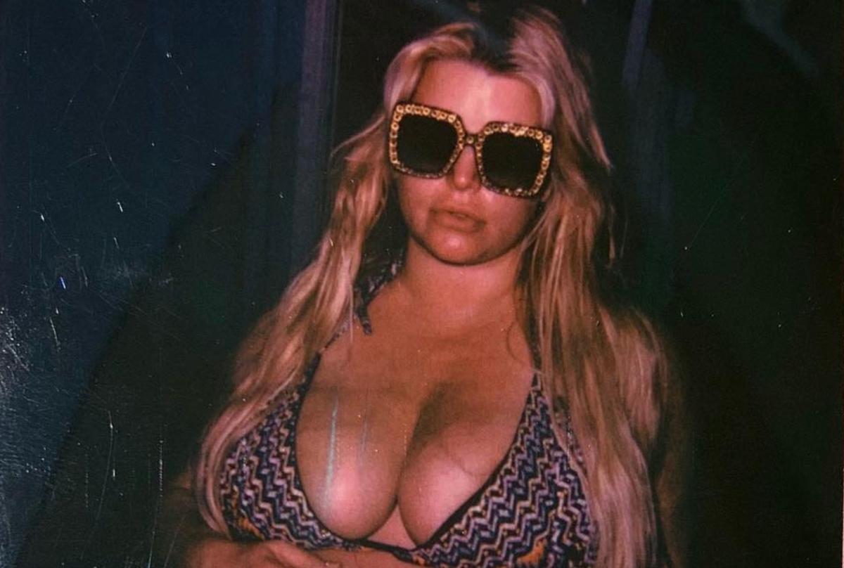 brian ebel recommends jessica simpson big tits pic