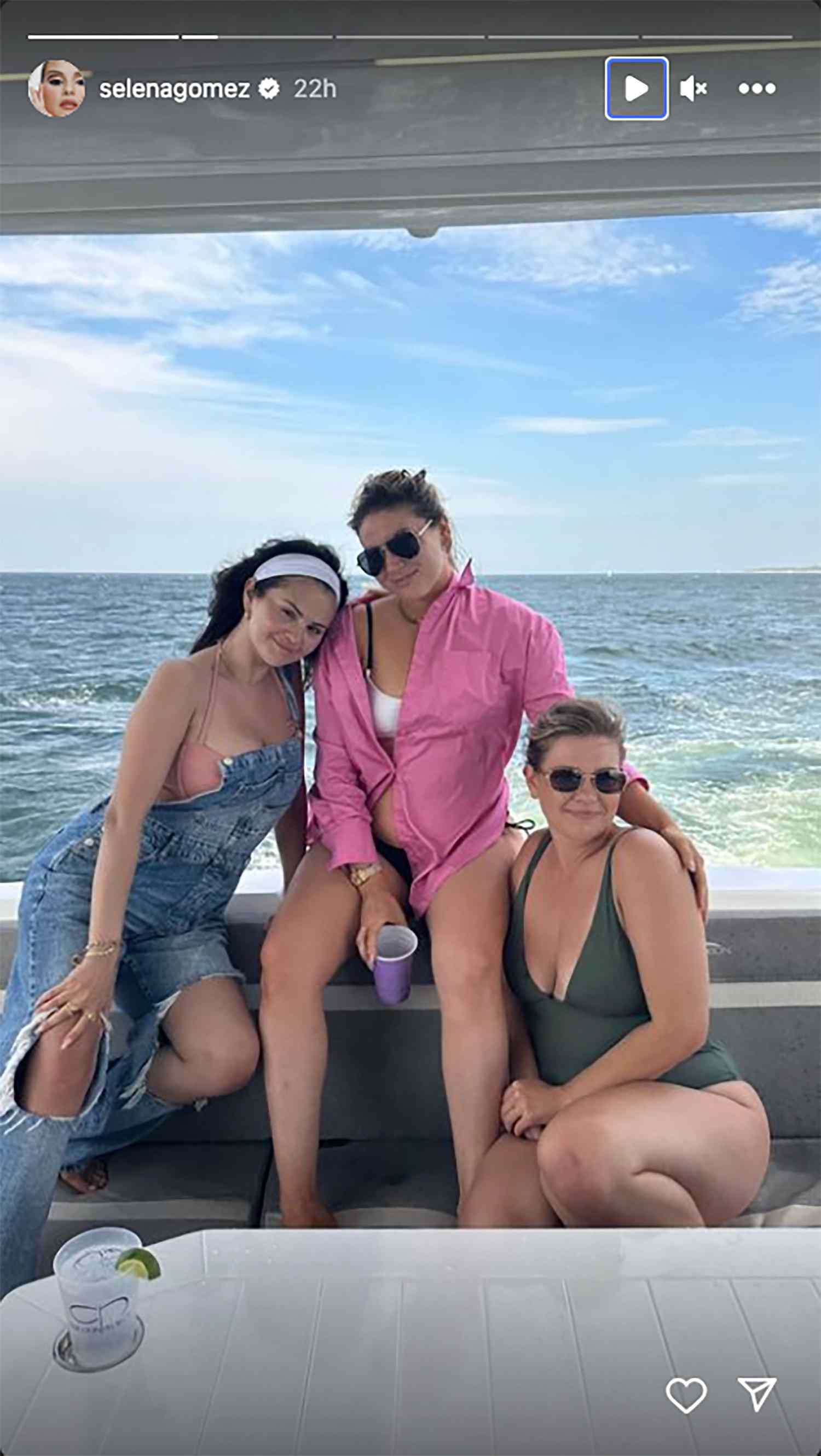 berta vasquez recommends big boob boat ride pic