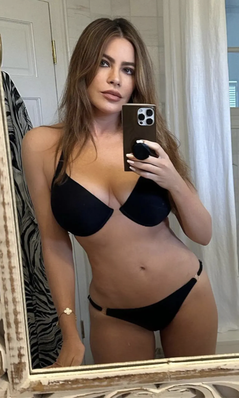darrius jennings recommends sofia vergara sexy moments pic
