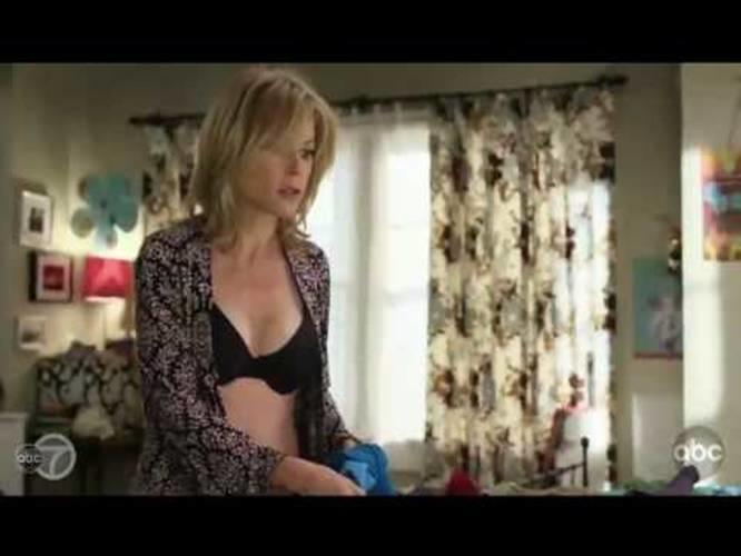 carol hardwick recommends julie bowen in panties pic