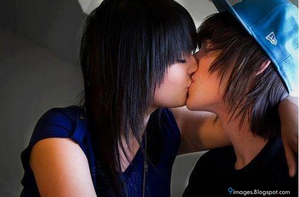 danielle schaffner recommends emo girls making out pic