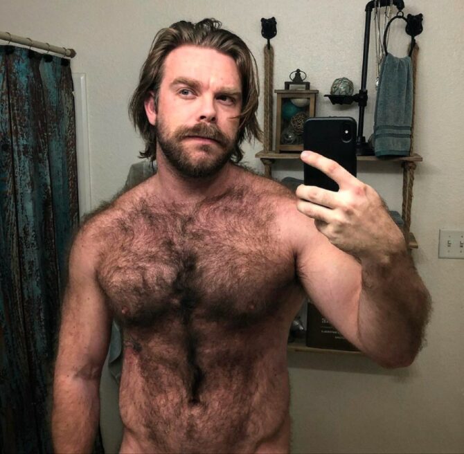 Best of Naked sexy men broad hairy