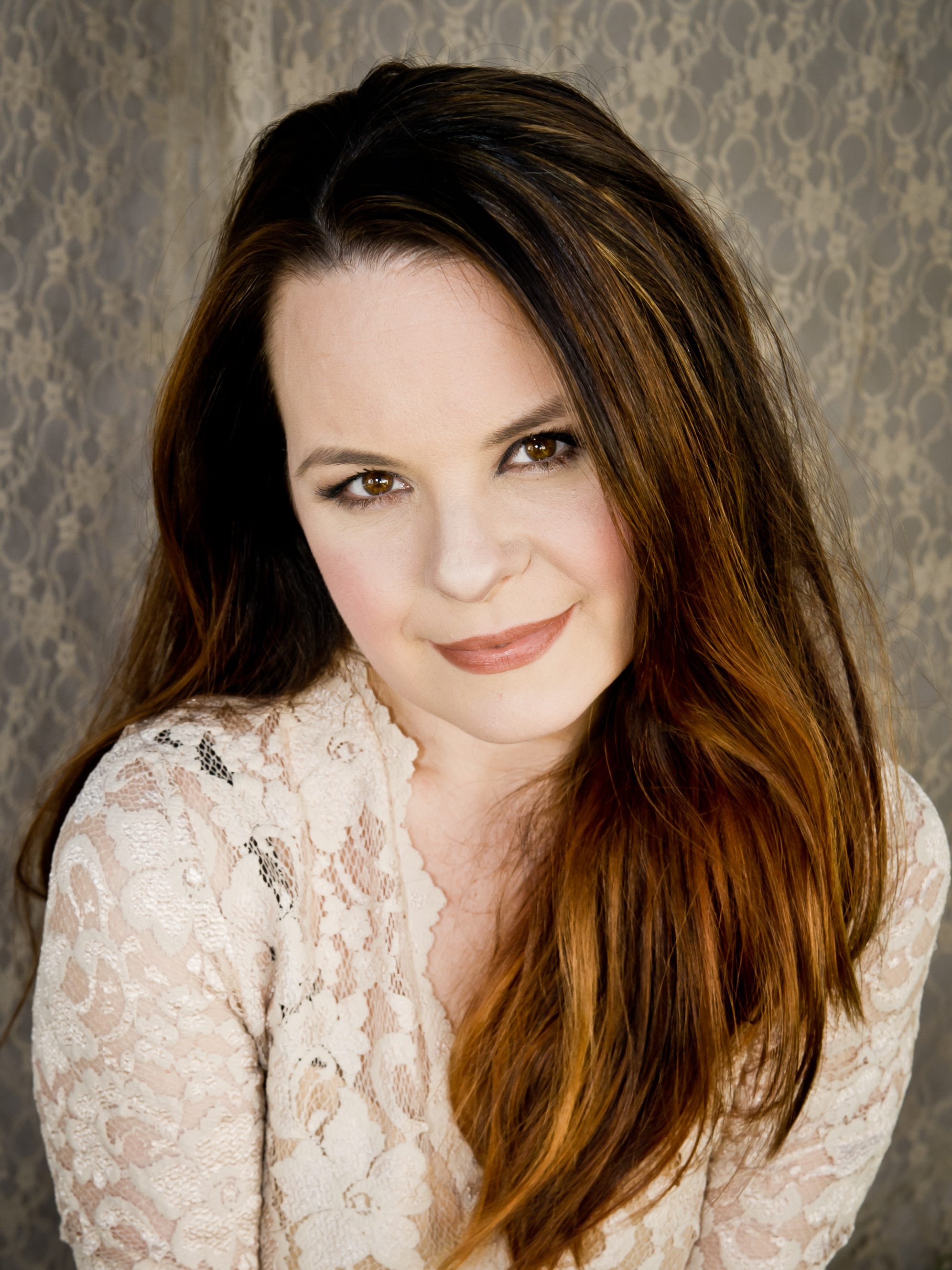 anna dorobek share jenna von oÿ 2016 photos