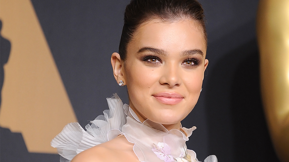 aimee oliver recommends hailee steinfeld porn pic