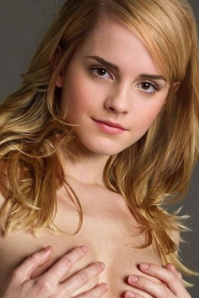 brian nguy recommends Emma Watson Sexy Nude Pics