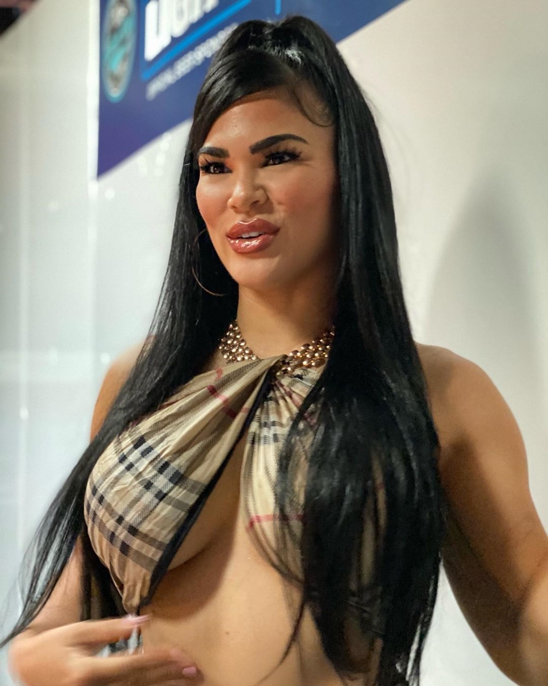 conan detektive recommends rachael ostovich tits pic