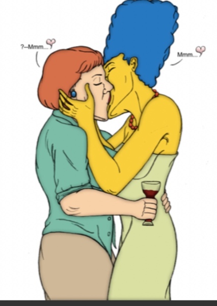 Lois And Bonnie Kiss go anal