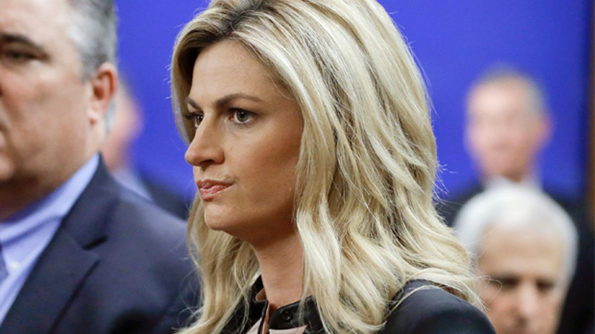 Erin Andrews Keyhole Video subs pictures