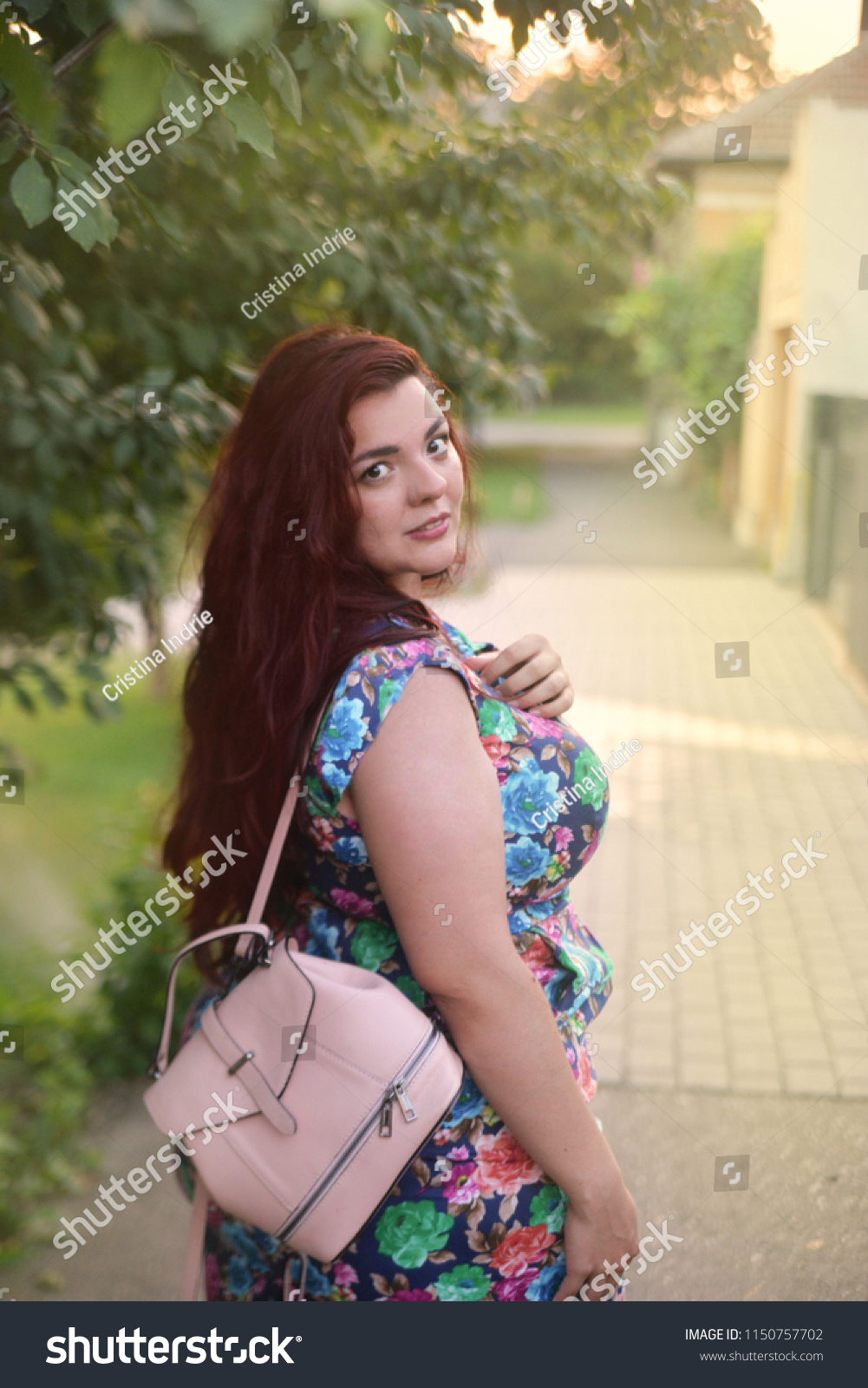 Plus Size Red Head butt outdoor