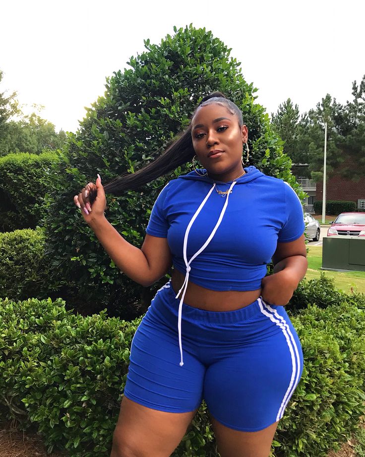 donatella arpaia recommends super thick black chicks pic