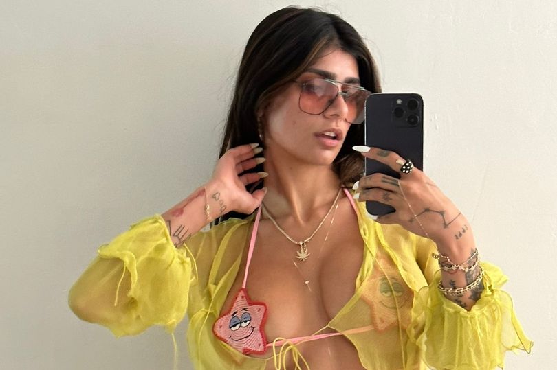 mia khalifa photo shoot