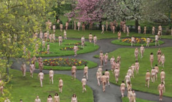 don riggins recommends Naked In The Park Pics