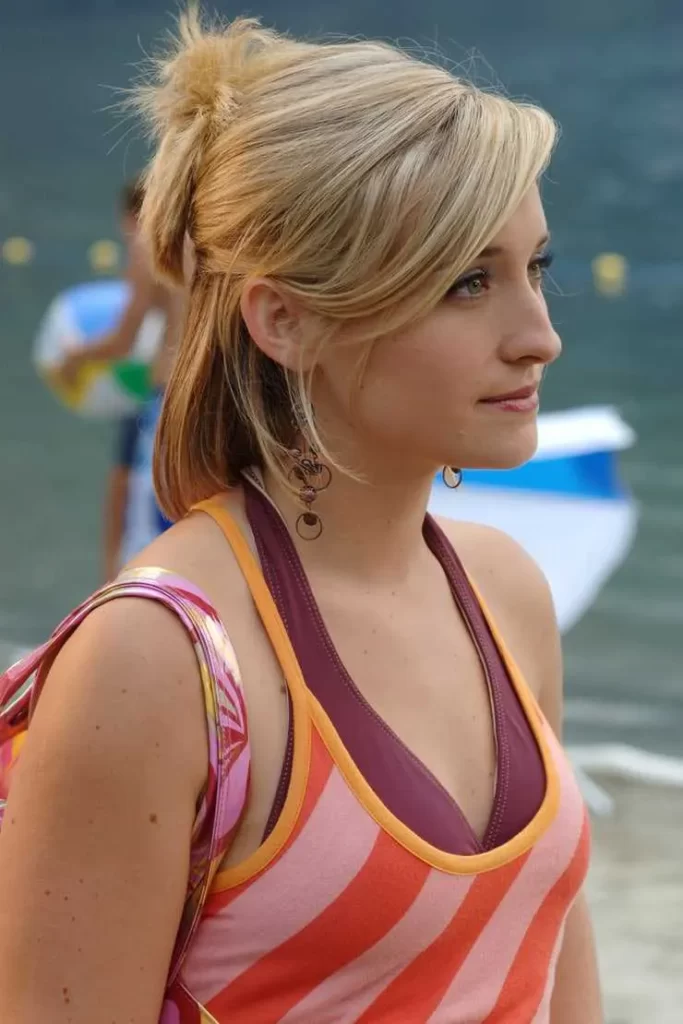 darcy meadows recommends allison mack bathing suit pic