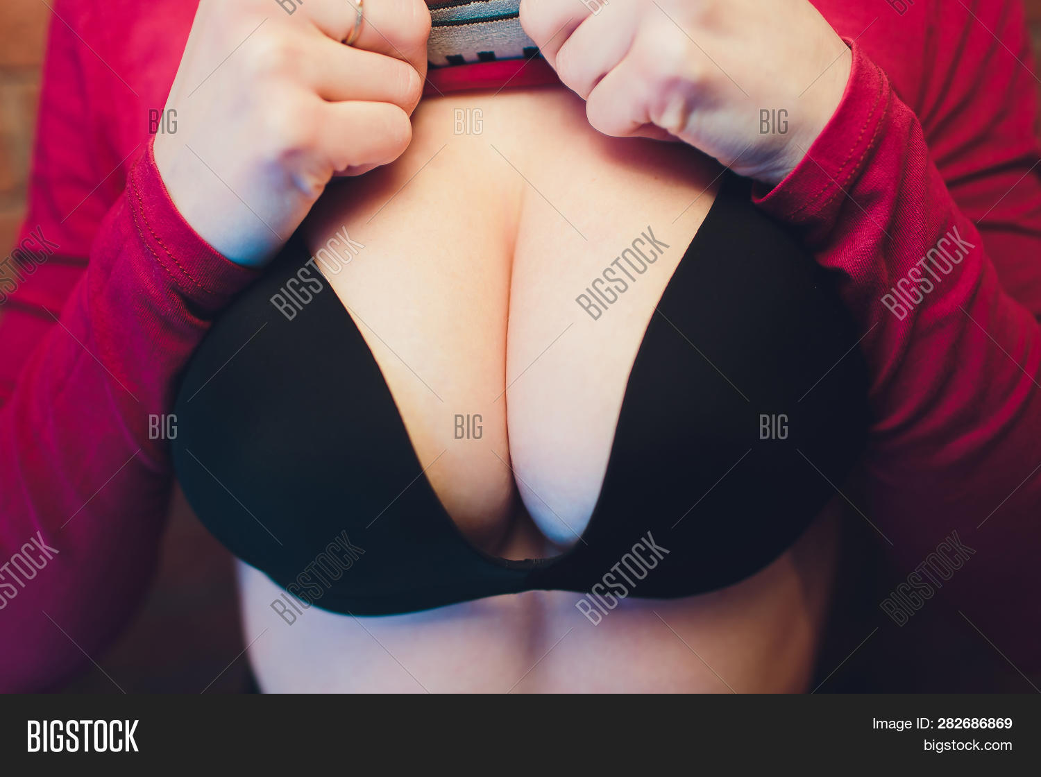 benjamin velez share sexy big tit woman photos