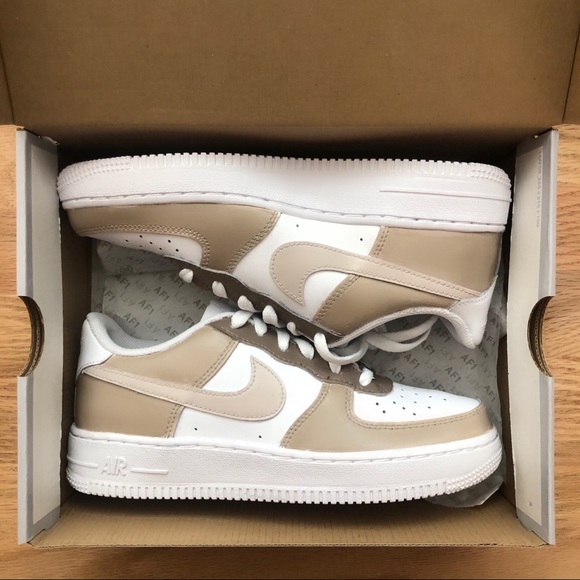 darci lee recommends nude air forces pic