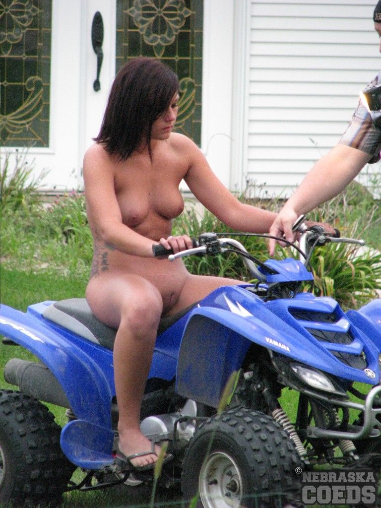 dan sarff add naked girls on quads photo