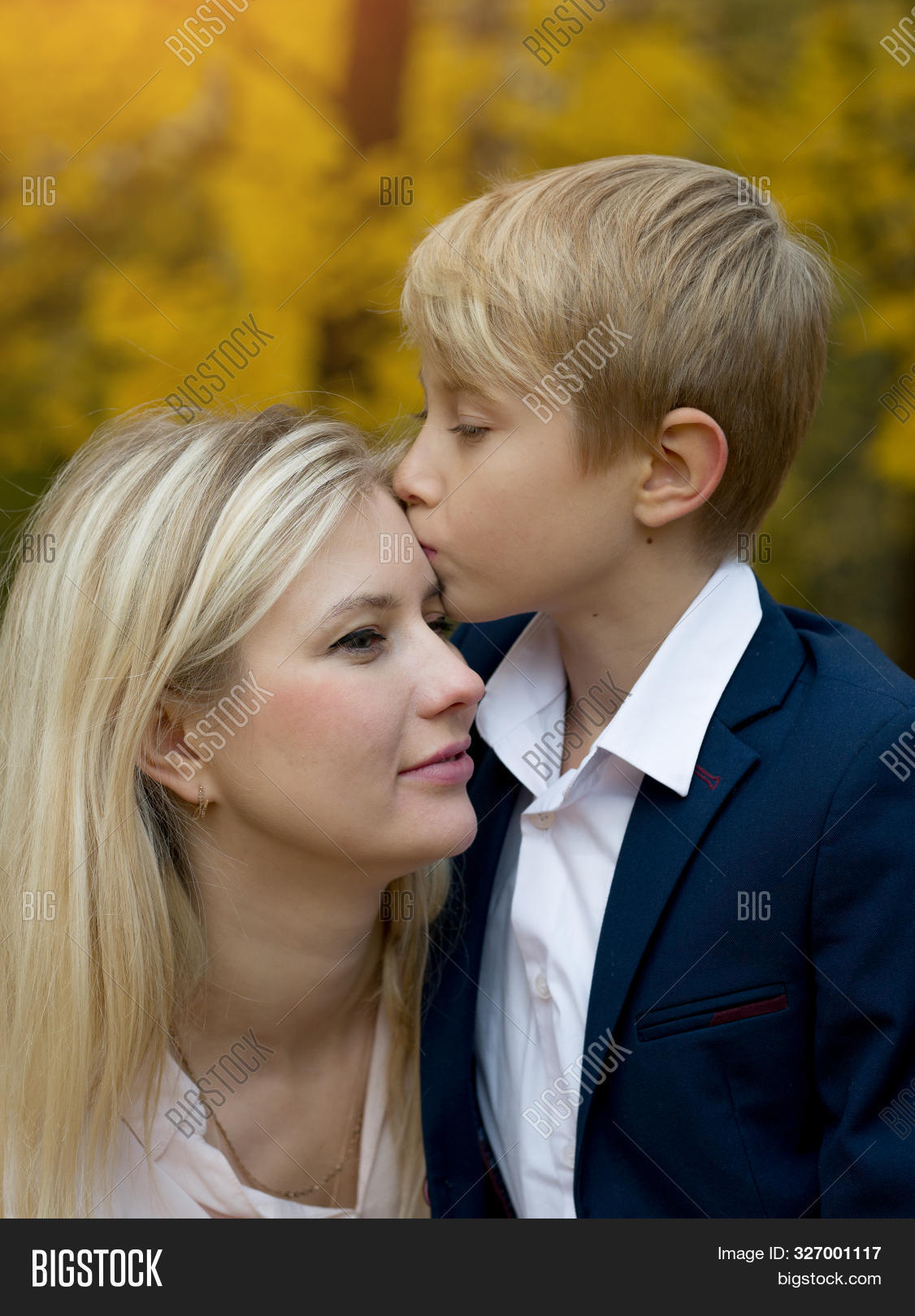 donna croy add real mom son kissing photo