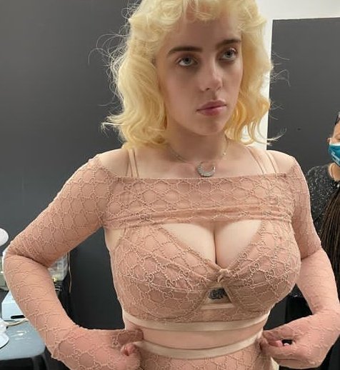 does billie eilish have big tits