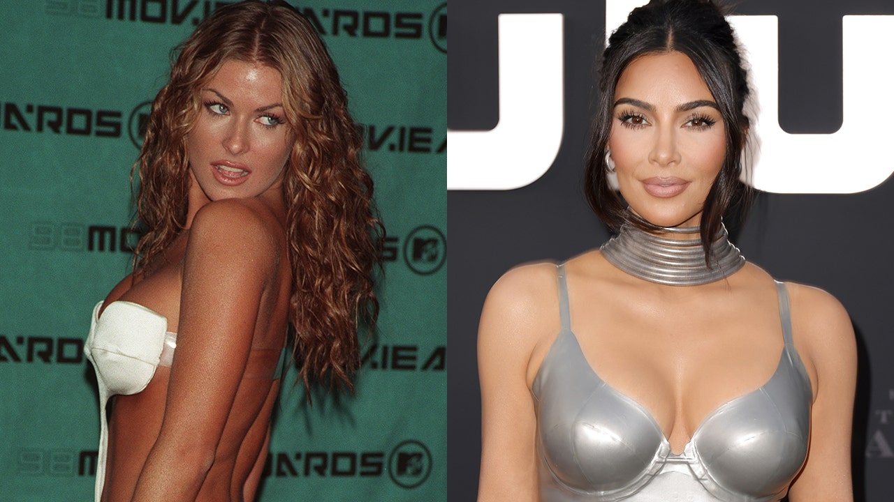 donovan toews recommends Kim Kardashian Showing Boobs