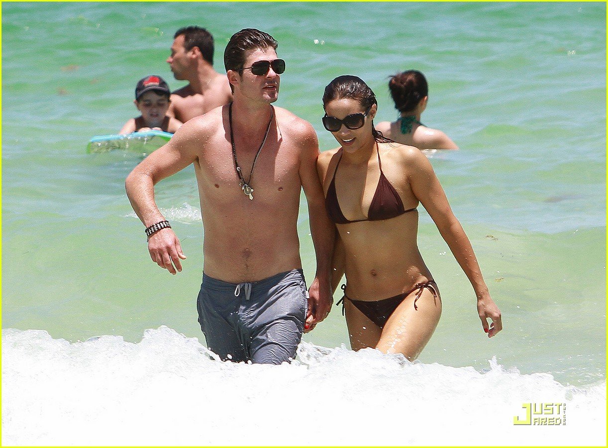 dale hoff recommends paula patton bikini pic