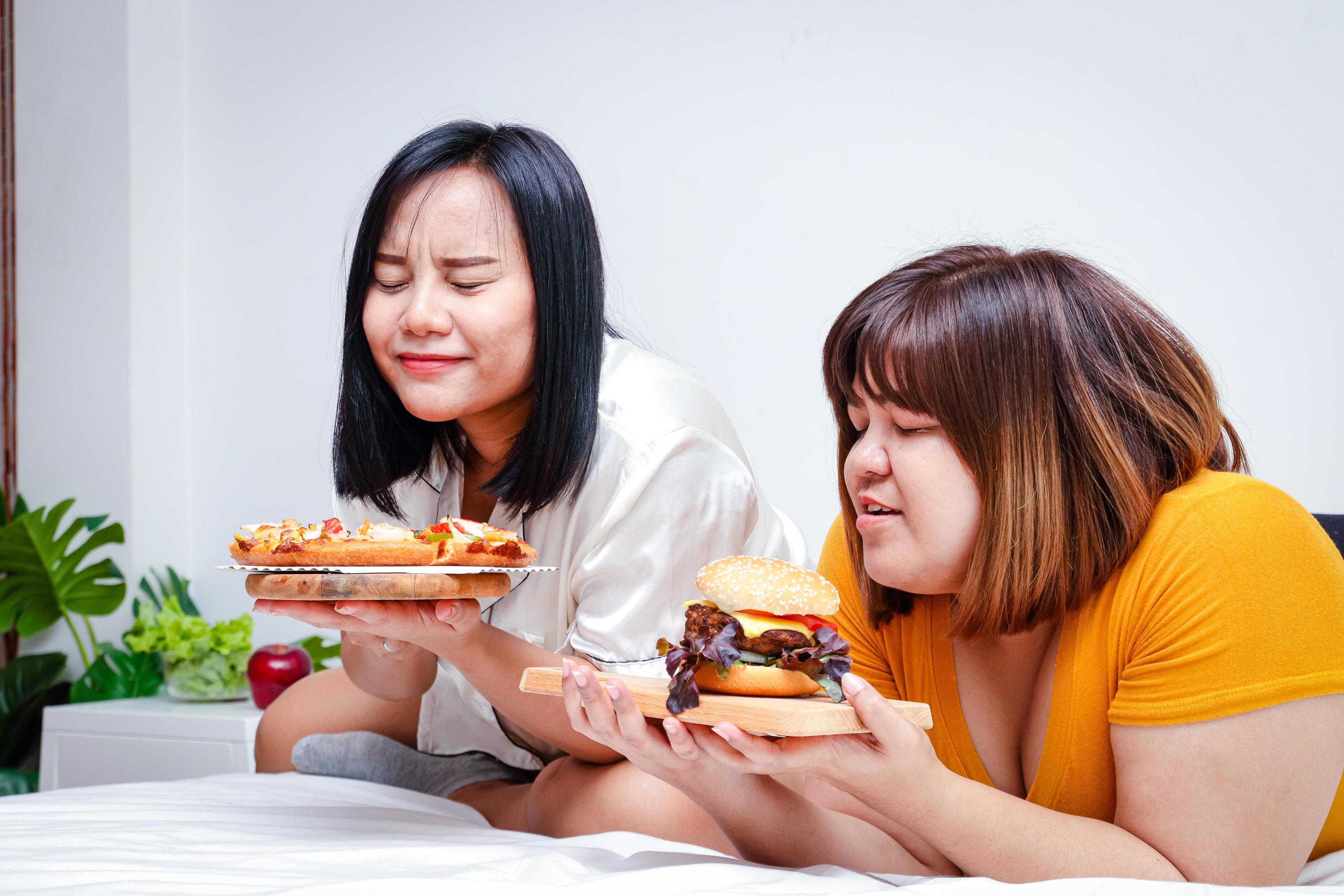 amber brinley recommends fat lady eating pizza pic