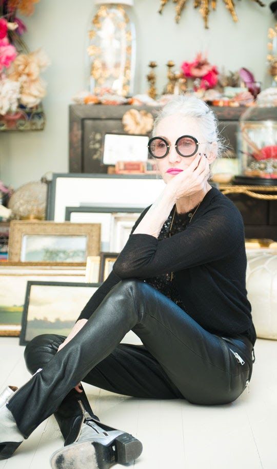 chiquita collins recommends Older Women In Leather Pants