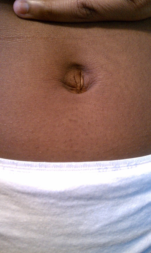 amirul bakri recommends black women belly button pic