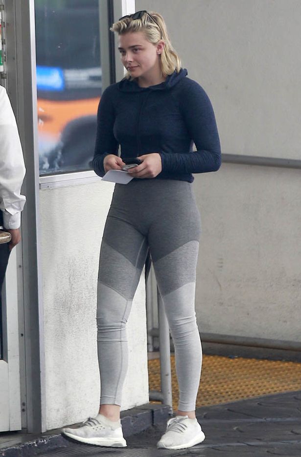 amanda echevarria recommends chloe grace moretz camel toe pic