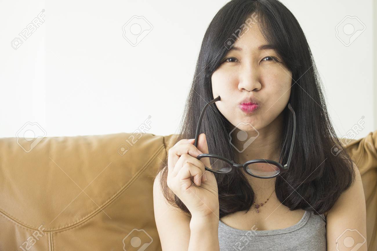 dan enright share cute asian girl glasses photos