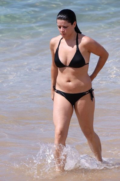 daniel culpepper recommends neve campbell swimsuit pic
