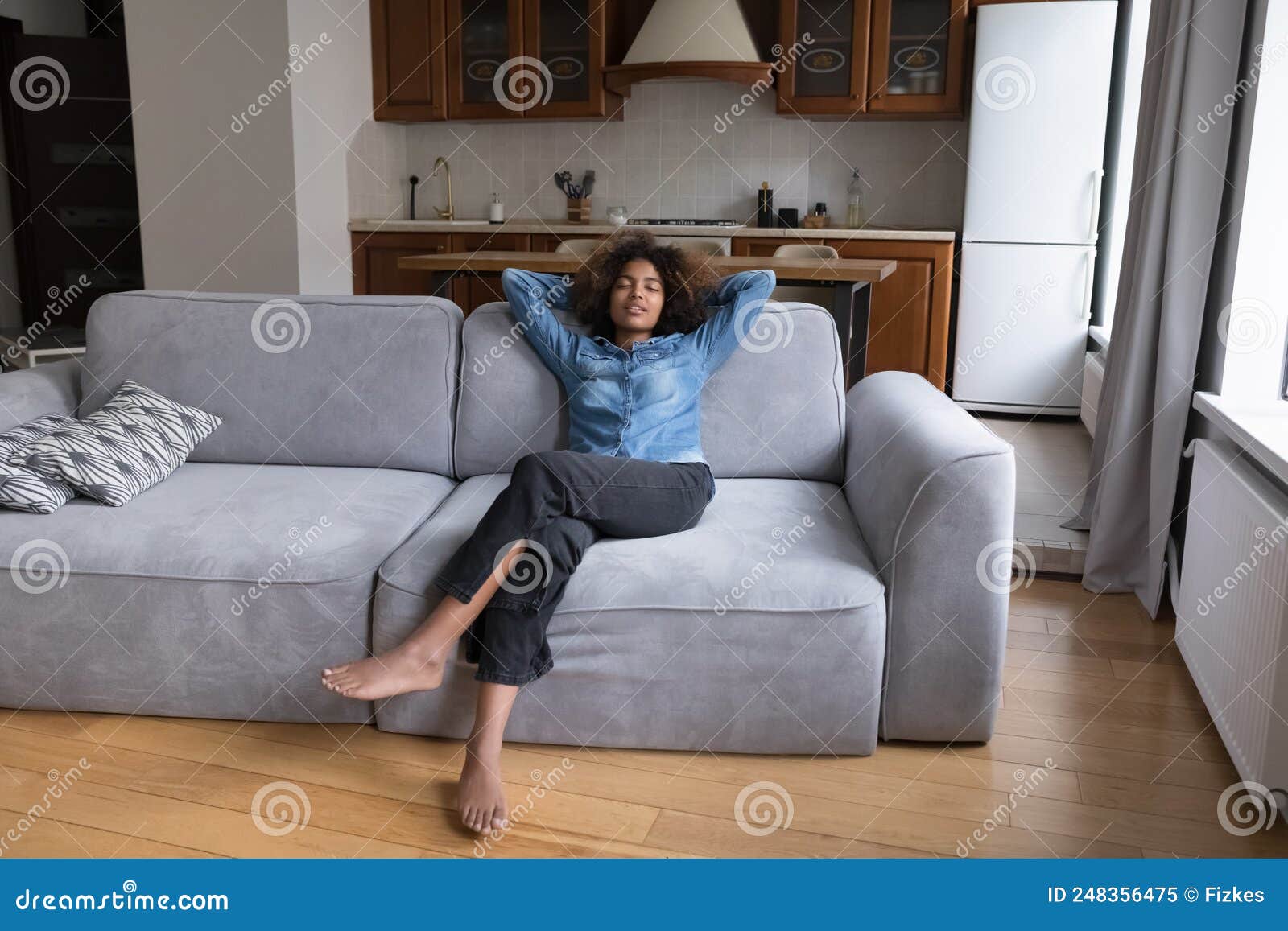 charlie don add couch for teens photo