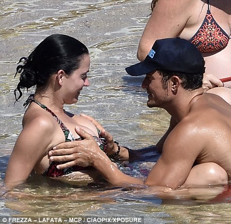 chelsey cowan recommends Orlando Bloom Skinny Dipping