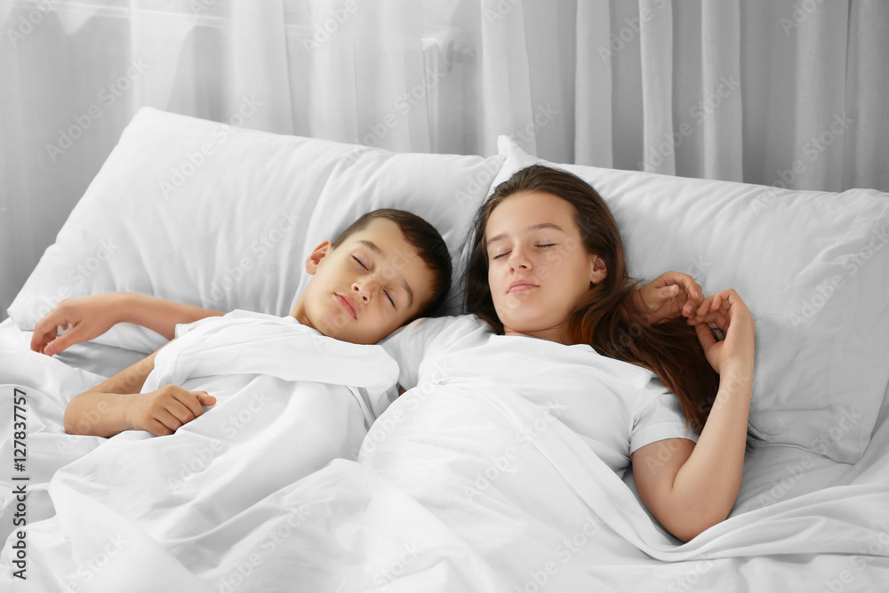 dale dufour recommends brother and sister sleeping together pic